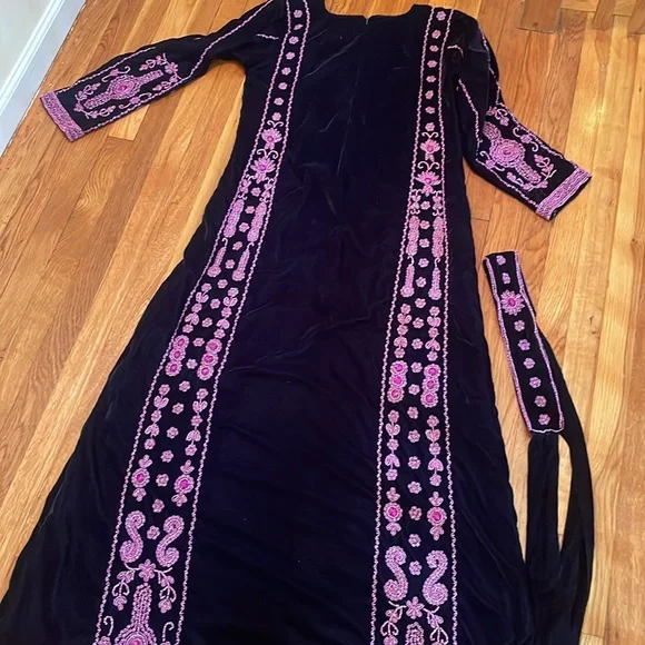 Velvet thoub